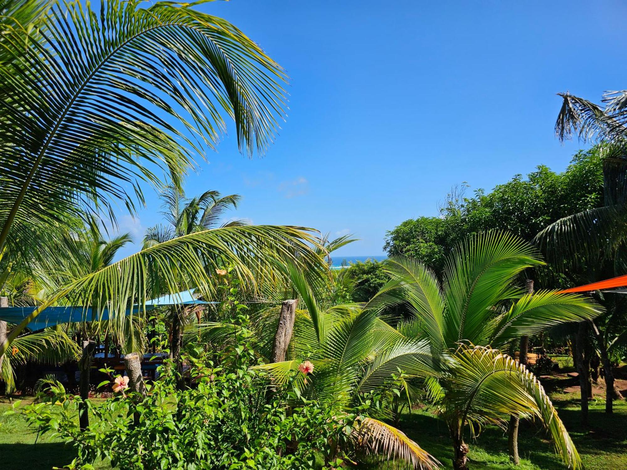 The Lighthouse Retreat, Little Corn Island, Nicaragua Hotel Exterior photo